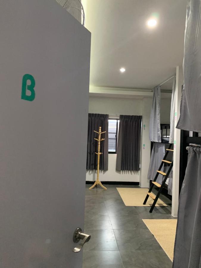 Youniverse Homestay 清邁 外观 照片