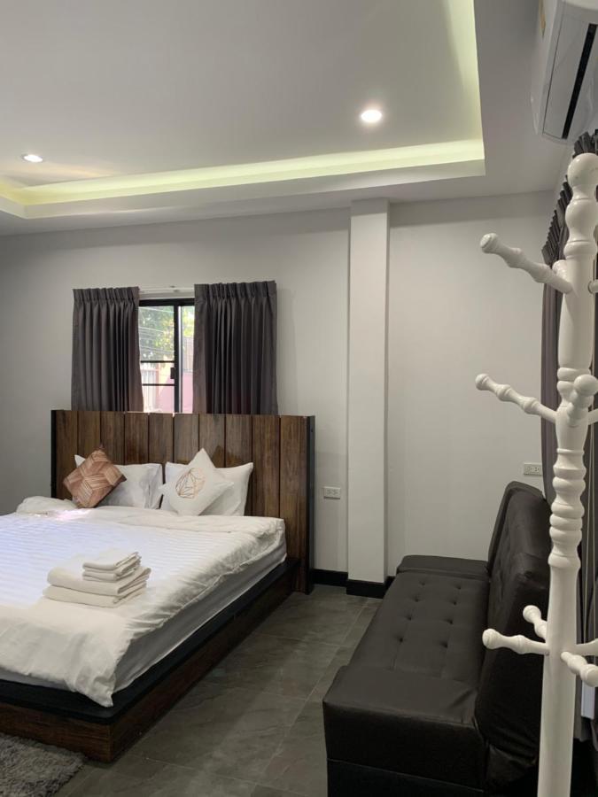 Youniverse Homestay 清邁 外观 照片