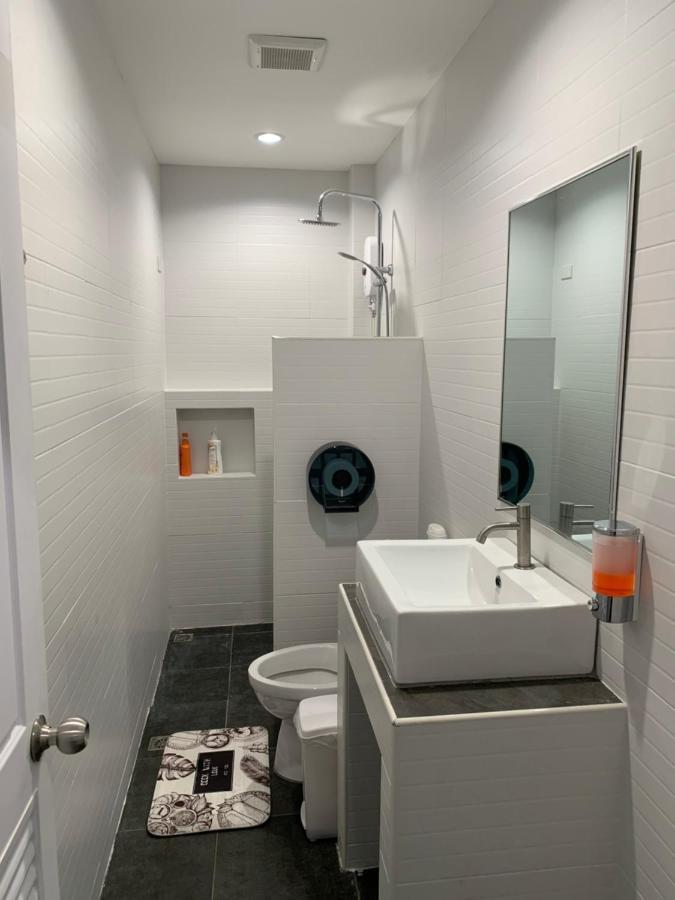 Youniverse Homestay 清邁 外观 照片