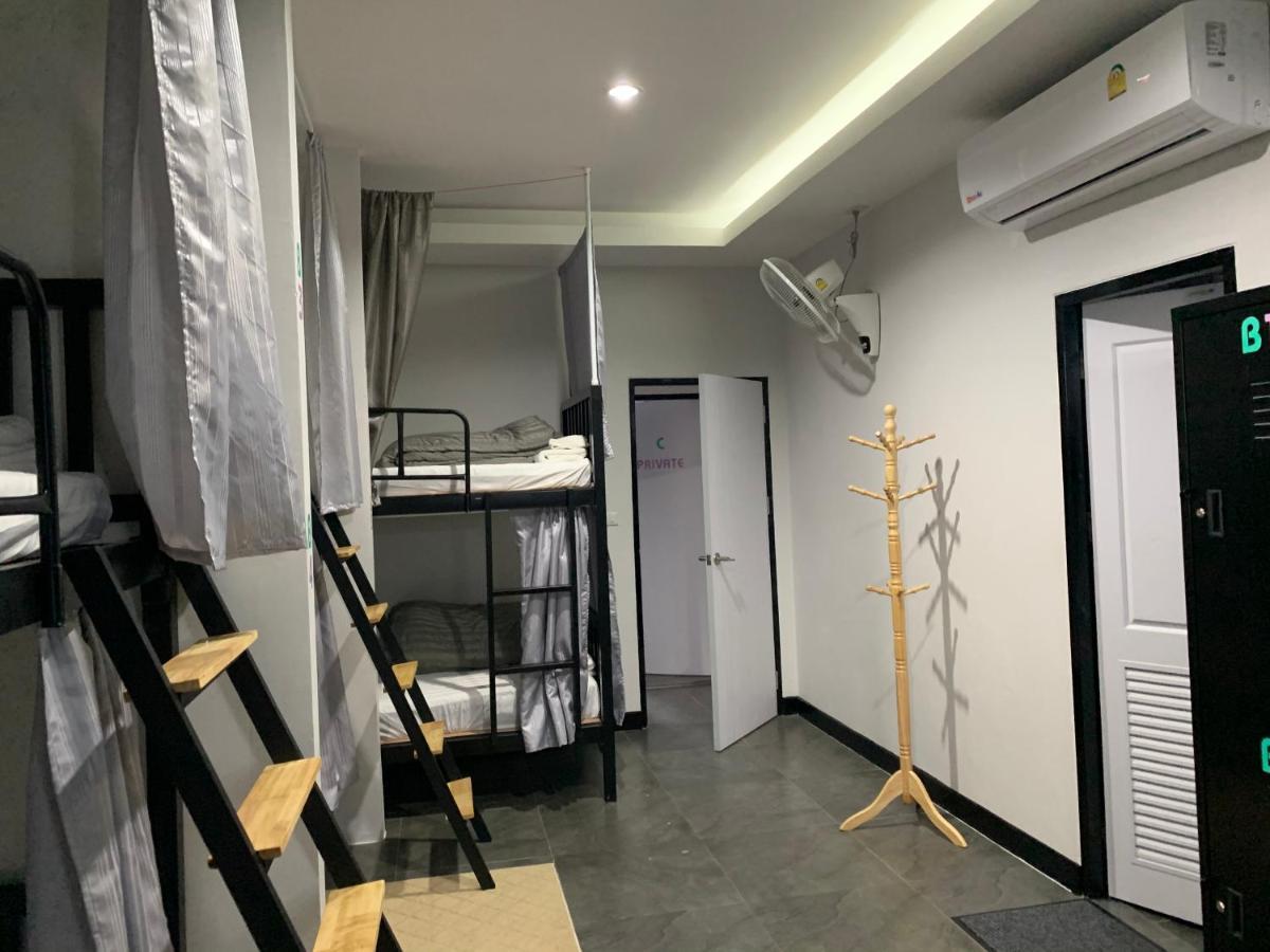 Youniverse Homestay 清邁 外观 照片